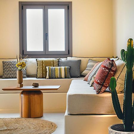 Agave Donousa Suites エクステリア 写真