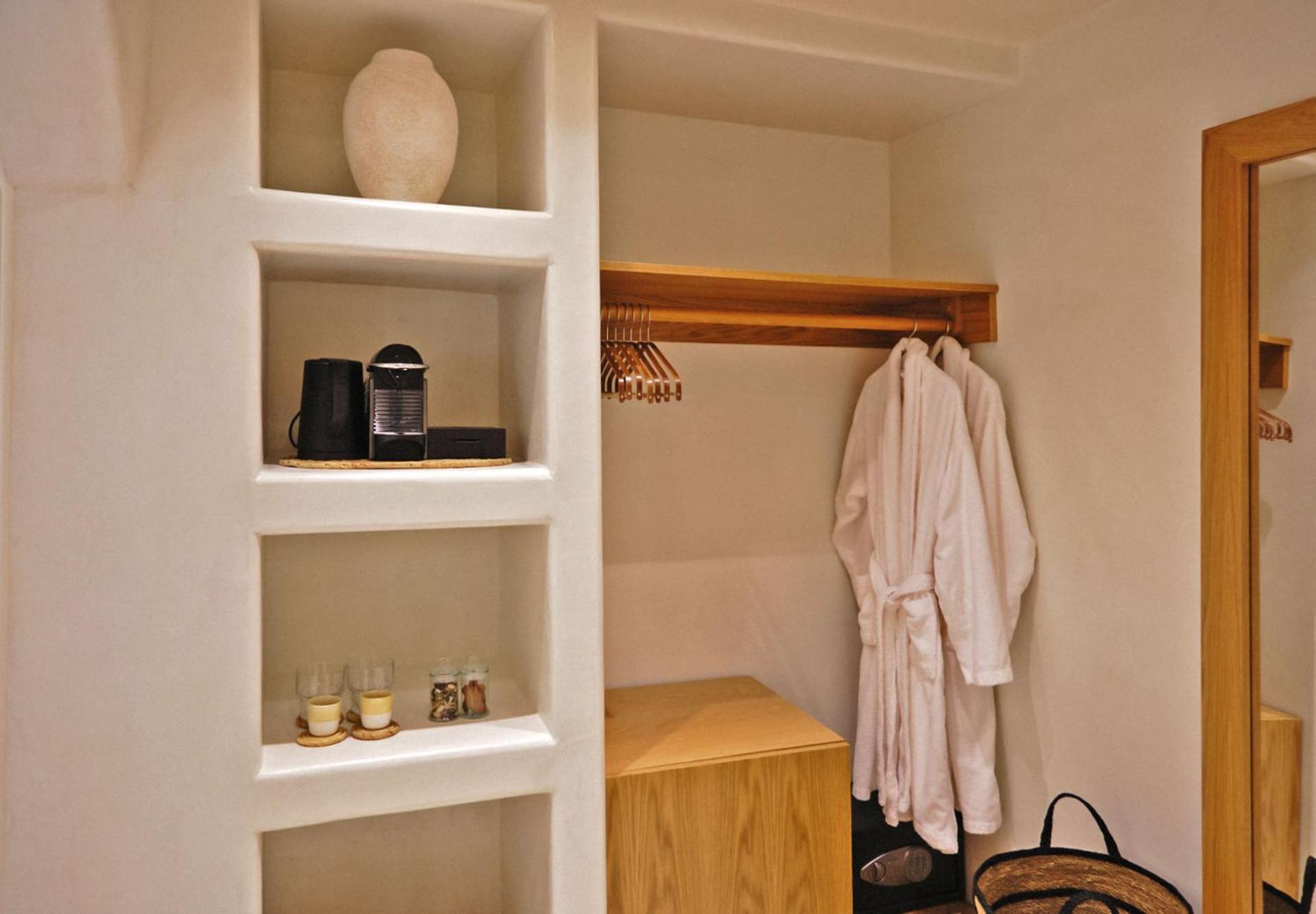 Agave Donousa Suites エクステリア 写真